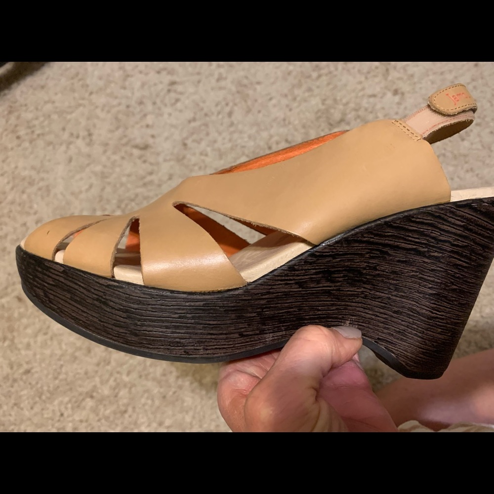 Jambu sandals hardly worn.